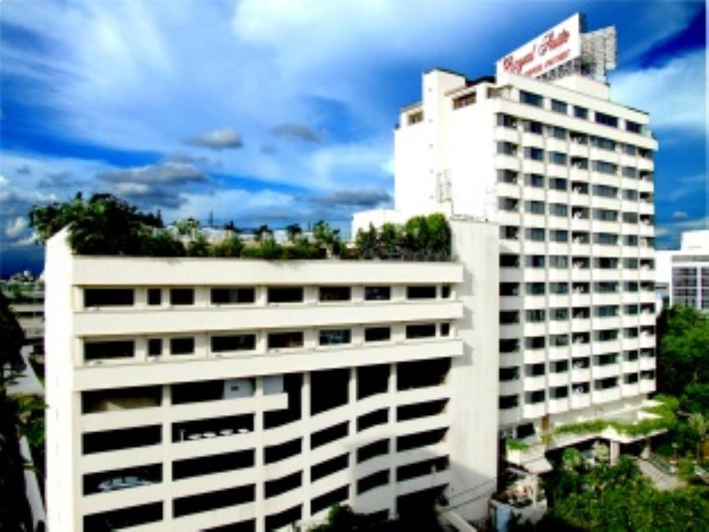 Royal Suite Hotel Bangkok Buitenkant foto