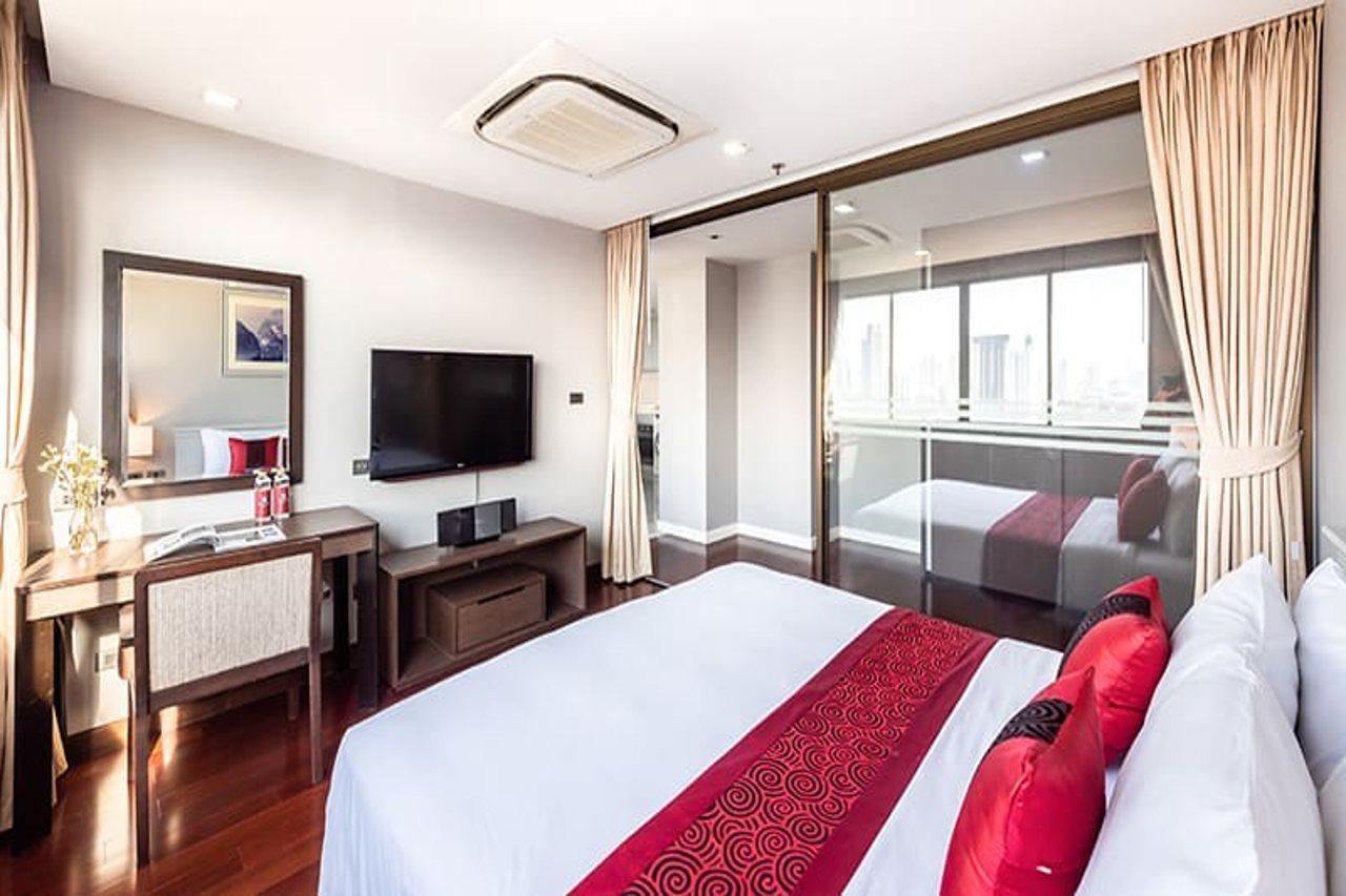 Royal Suite Hotel Bangkok Buitenkant foto