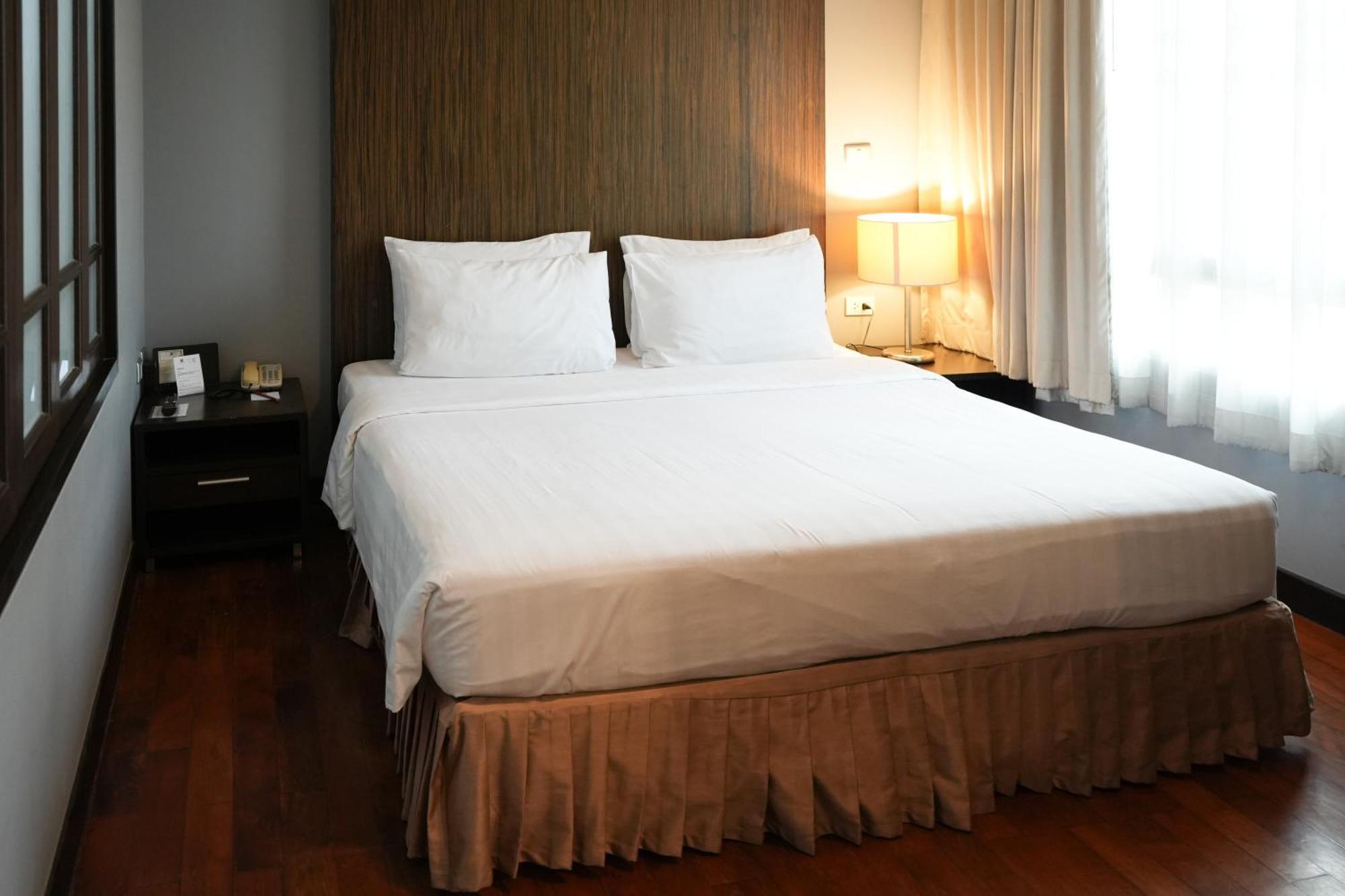 Royal Suite Hotel Bangkok Buitenkant foto