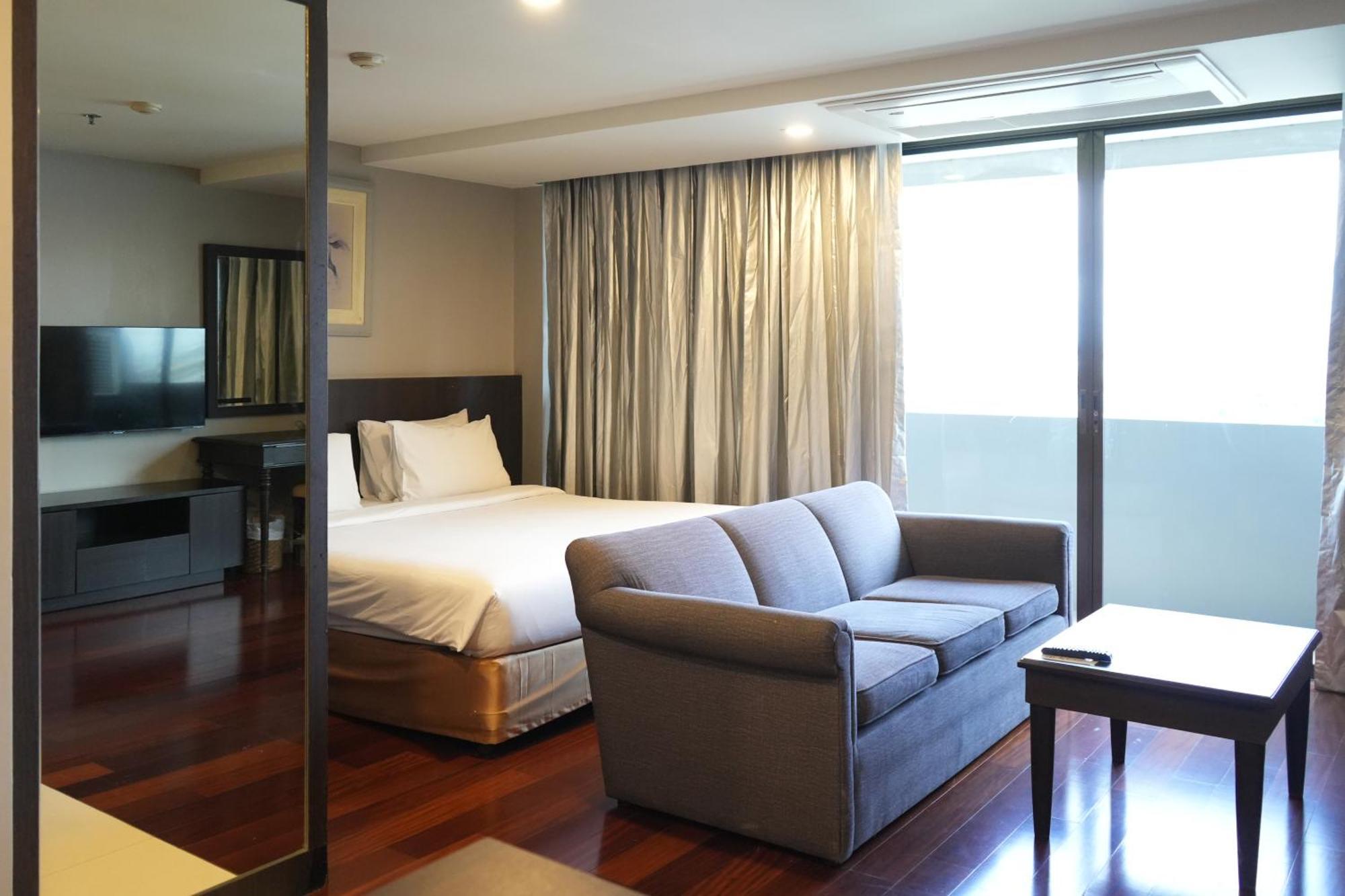 Royal Suite Hotel Bangkok Buitenkant foto