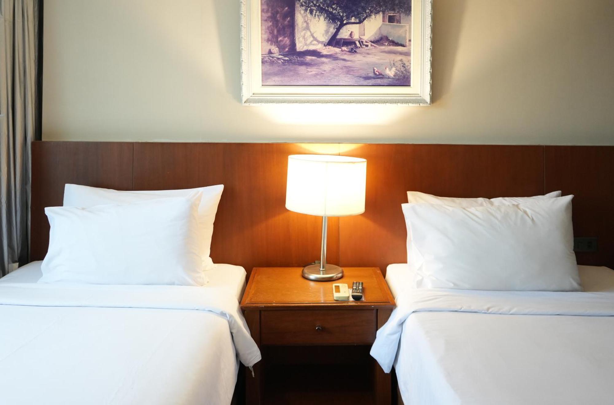 Royal Suite Hotel Bangkok Buitenkant foto