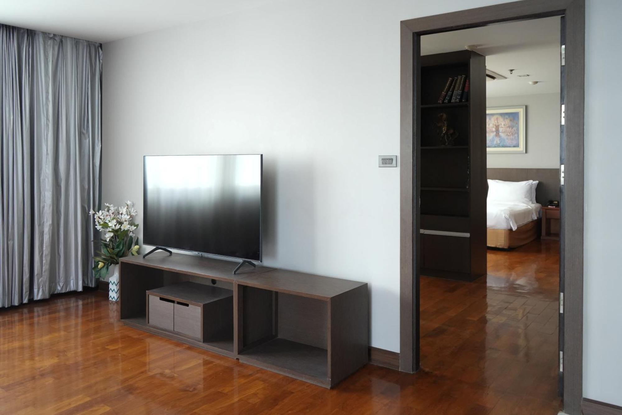 Royal Suite Hotel Bangkok Buitenkant foto