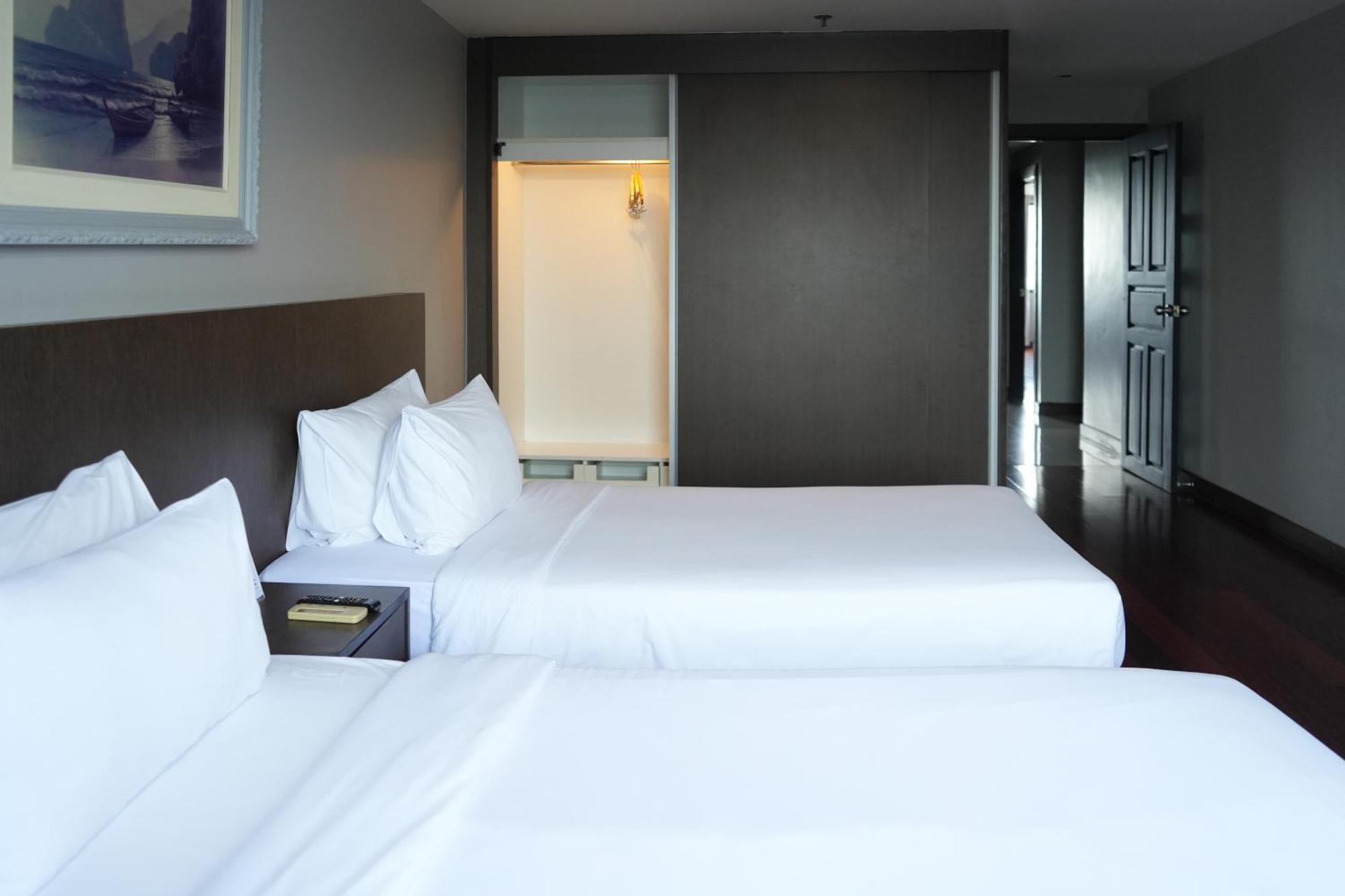 Royal Suite Hotel Bangkok Buitenkant foto